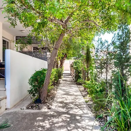 Sunnyvillas: 2br Mythical Apt*swimming Pool*ak04 *